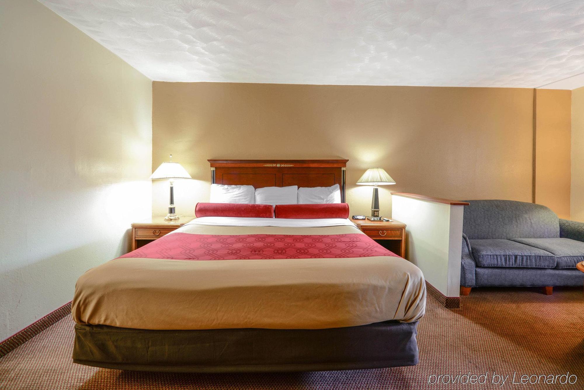 Econo Lodge Inn & Suites Карбондейл Екстериор снимка